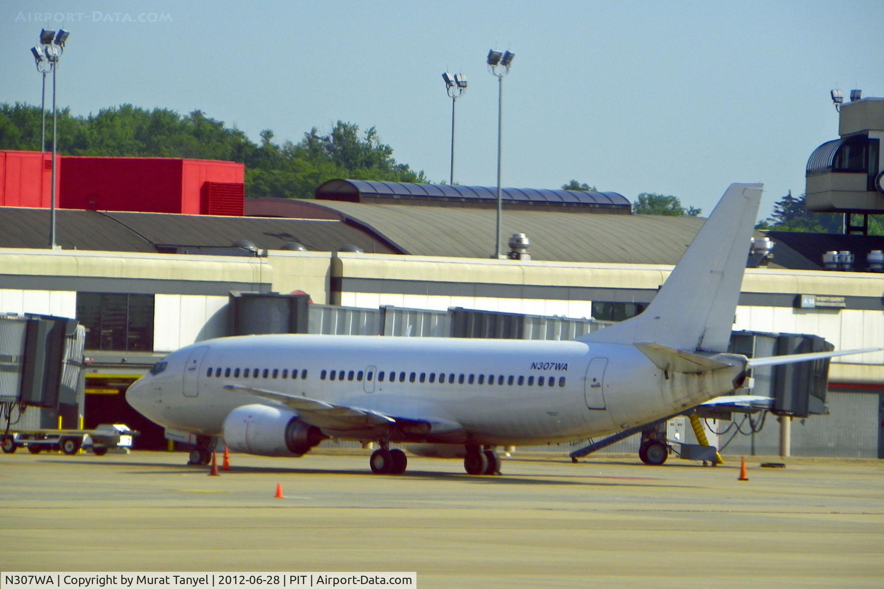 N307WA, 1986 Boeing 737-347 C/N line-num 1218, At PIT.