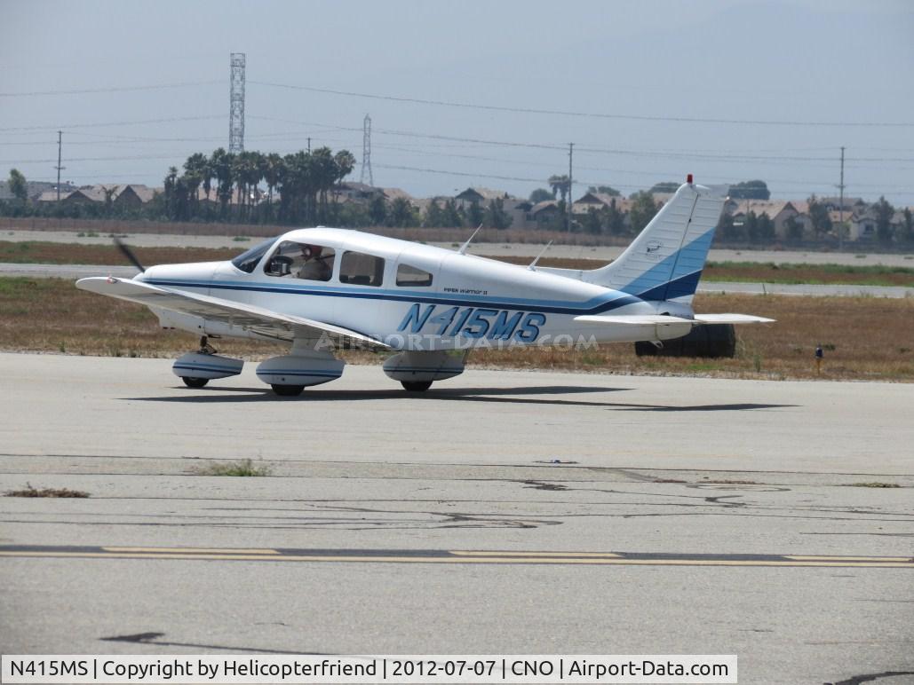 N415MS, 1978 Piper PA-28-161 C/N 28-7816430, Taxiing towards 26R