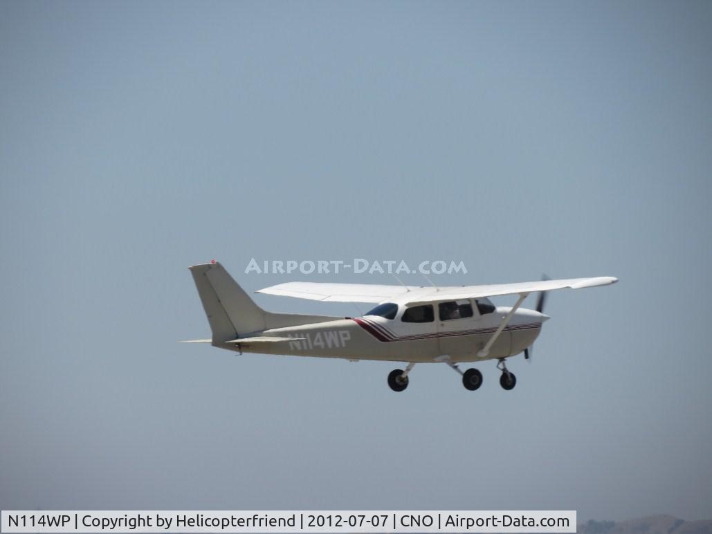 N114WP, 1976 Cessna 172N C/N 17267603, Taking off from 26L and climbing out