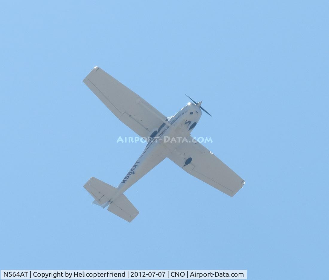 N564AT, 2005 Cessna 172S C/N 172S10020, Was requested to go around