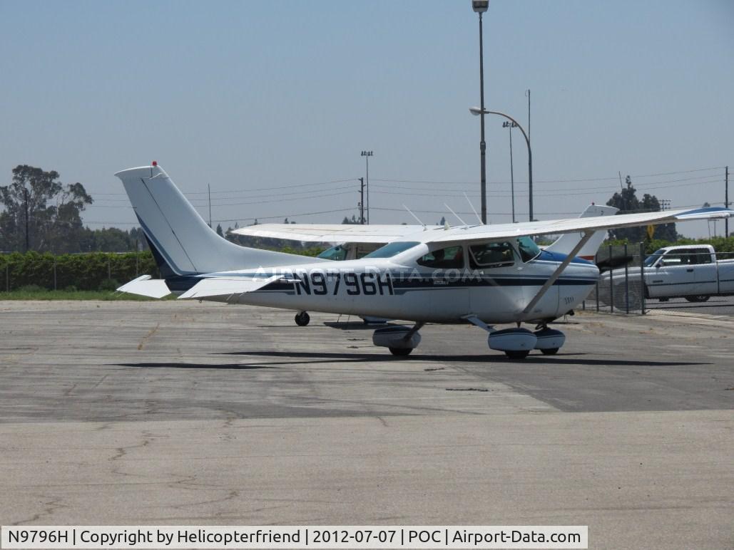 N9796H, 1981 Cessna 182R Skylane C/N 18268030, Parked near Howard Aviation