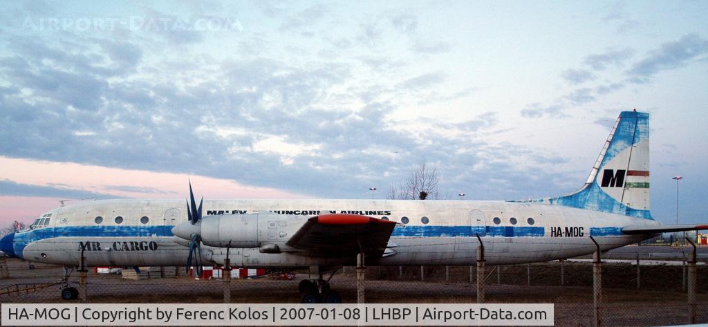 HA-MOG, 1964 Ilyushin Il-18V C/N 184007103, Ferihegy