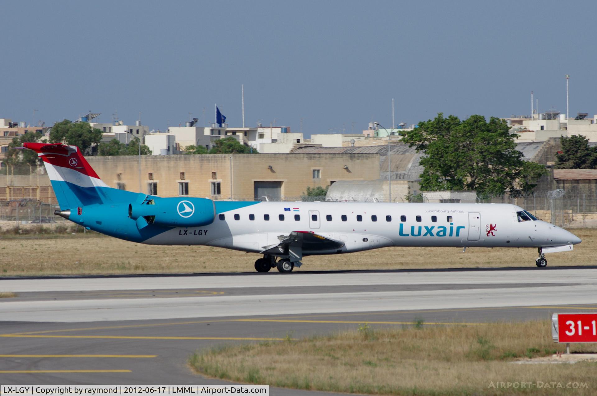 LX-LGY, 2000 Embraer EMB-145LU (ERJ-145LU) C/N 145242, ERJ-145 LX-LGY Luxair just landed on RW31, Malta.