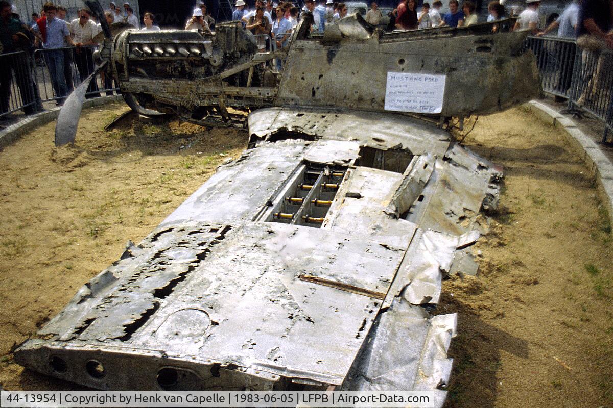 44-13954, 1944 North American P-51D Mustang C/N 109-27587, P-51D Mustand flown by Capt. Ferrett, 55th FG, 338th FS. Crashed during forced landing on beach, Bordeaux, France, Aug. 26, 1944. Excavated from beach, May 3, 1981.
Seen here shown at Musee de l' Air det de l' Espace at le Bourget, Paris.