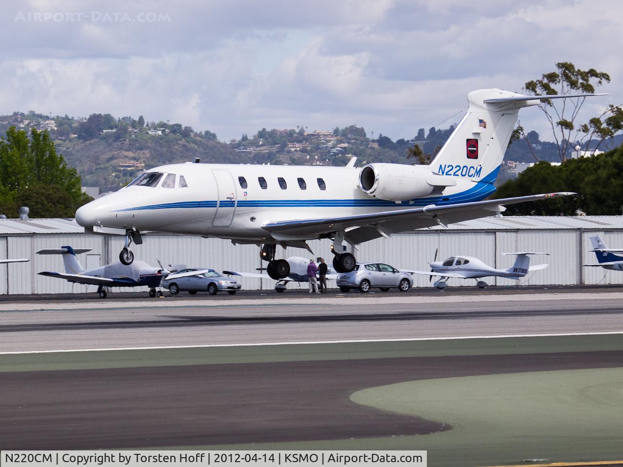 N220CM, 1988 Cessna 650 C/N 650-0160, N220CM arriving on RWY 21