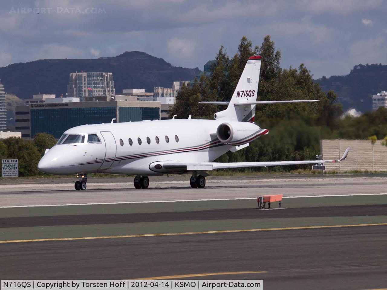 N716QS, 2006 Israel Aircraft Industries Gulfstream 200 C/N 148, N716QS departing from RWY 21