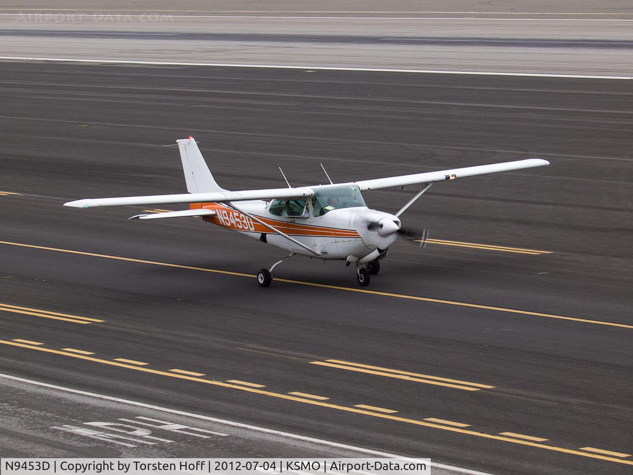 N9453D, 1984 Cessna 172RG Cutlass RG C/N 172RG1169, N9453D taxiing