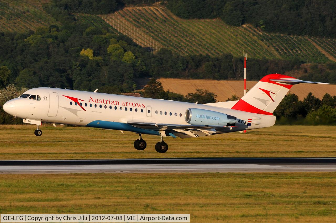 OE-LFG, 1995 Fokker 70 (F-28-0070) C/N 11549, Austrian arrows