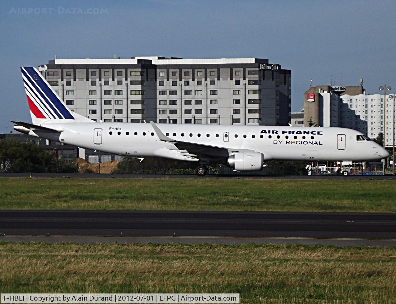 F-HBLI, 2009 Embraer 190LR (ERJ-190-100LR) C/N 19000298, Operated by Regional Airlines, Lima-India landed on runway 27R and was taxying to stand.