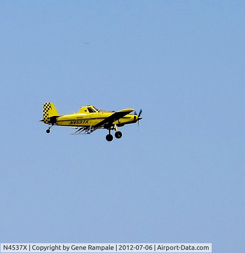 N4537X, Air Tractor Inc AT-502 C/N 502-0110, Flying over central Illinois