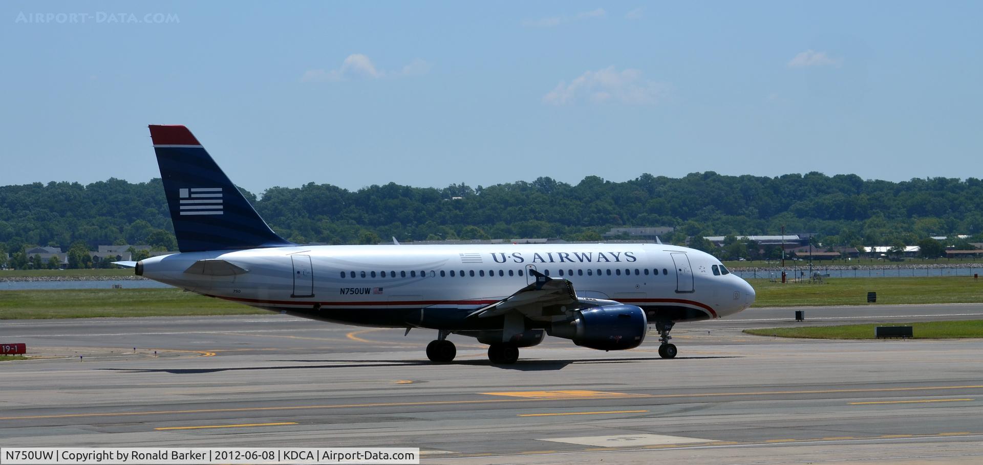 N750UW, 2000 Airbus A319-112 C/N 1315, DCA, VA