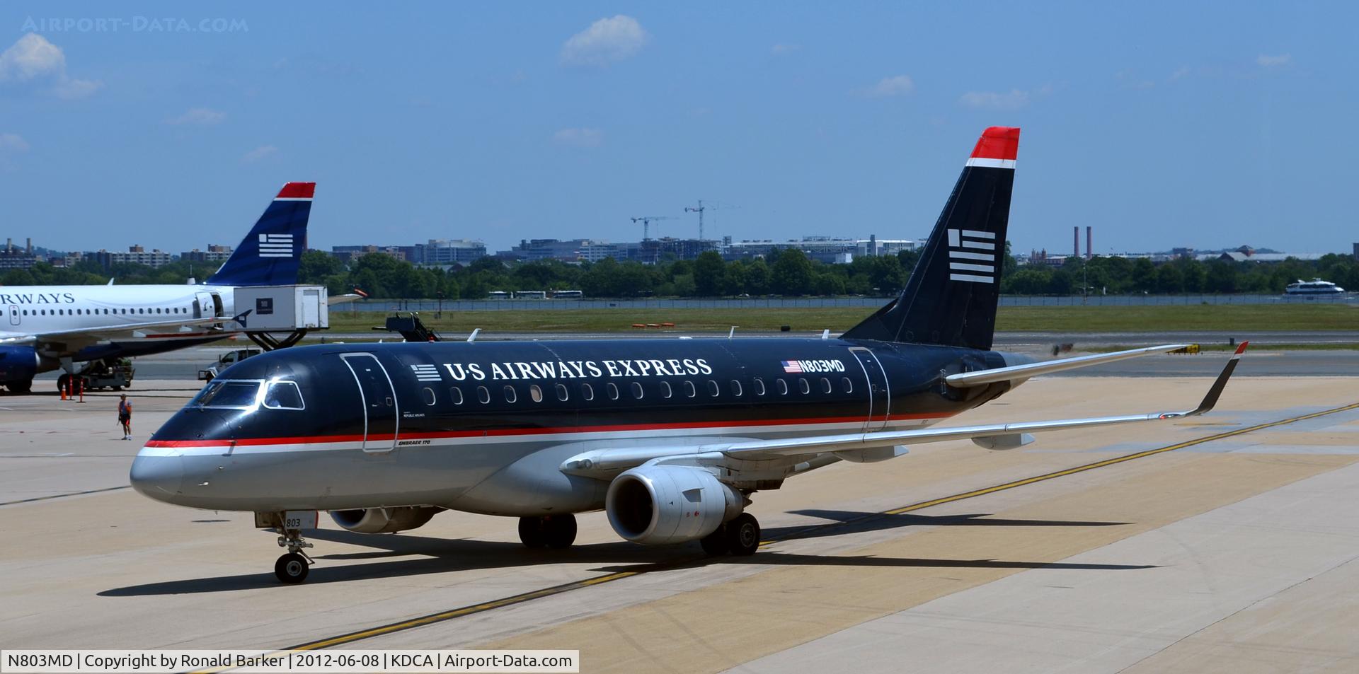 N803MD, 2004 Embraer 170SU (ERJ-170-100SU) C/N 17000015, DCA, VA