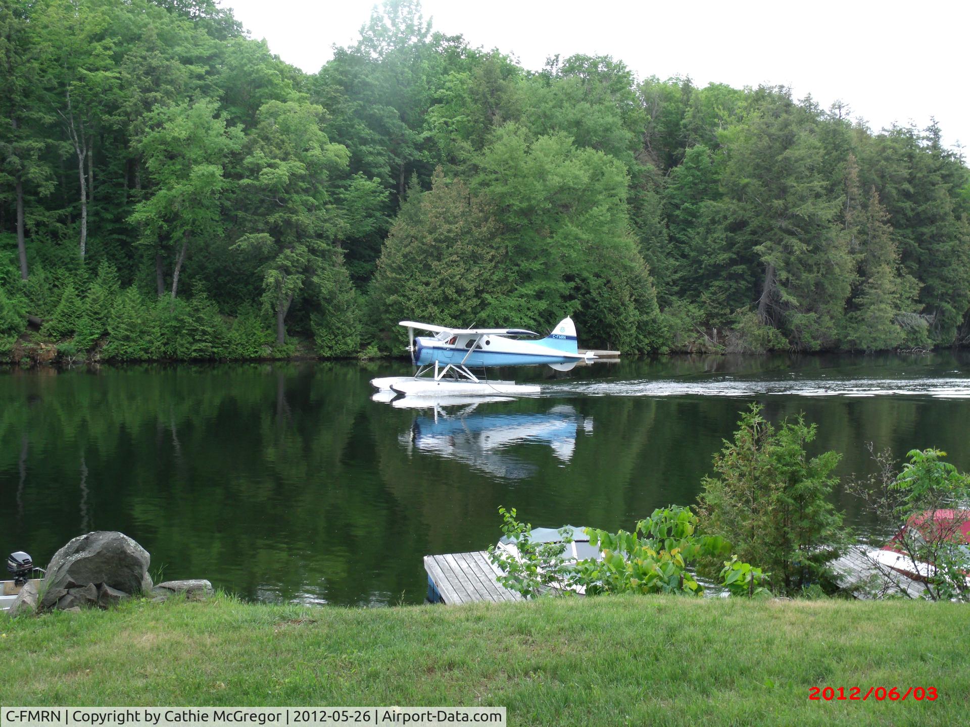 C-FMRN, 1953 De Havilland Canada DHC-2 Beaver Mk.1 C/N 480, Taxiing into the 