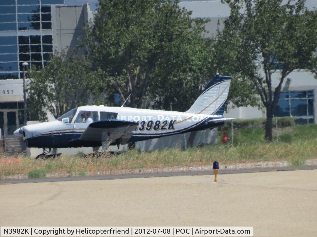 N3982K, 1967 Piper PA-28-140 C/N 28-23871, Starting take off roll