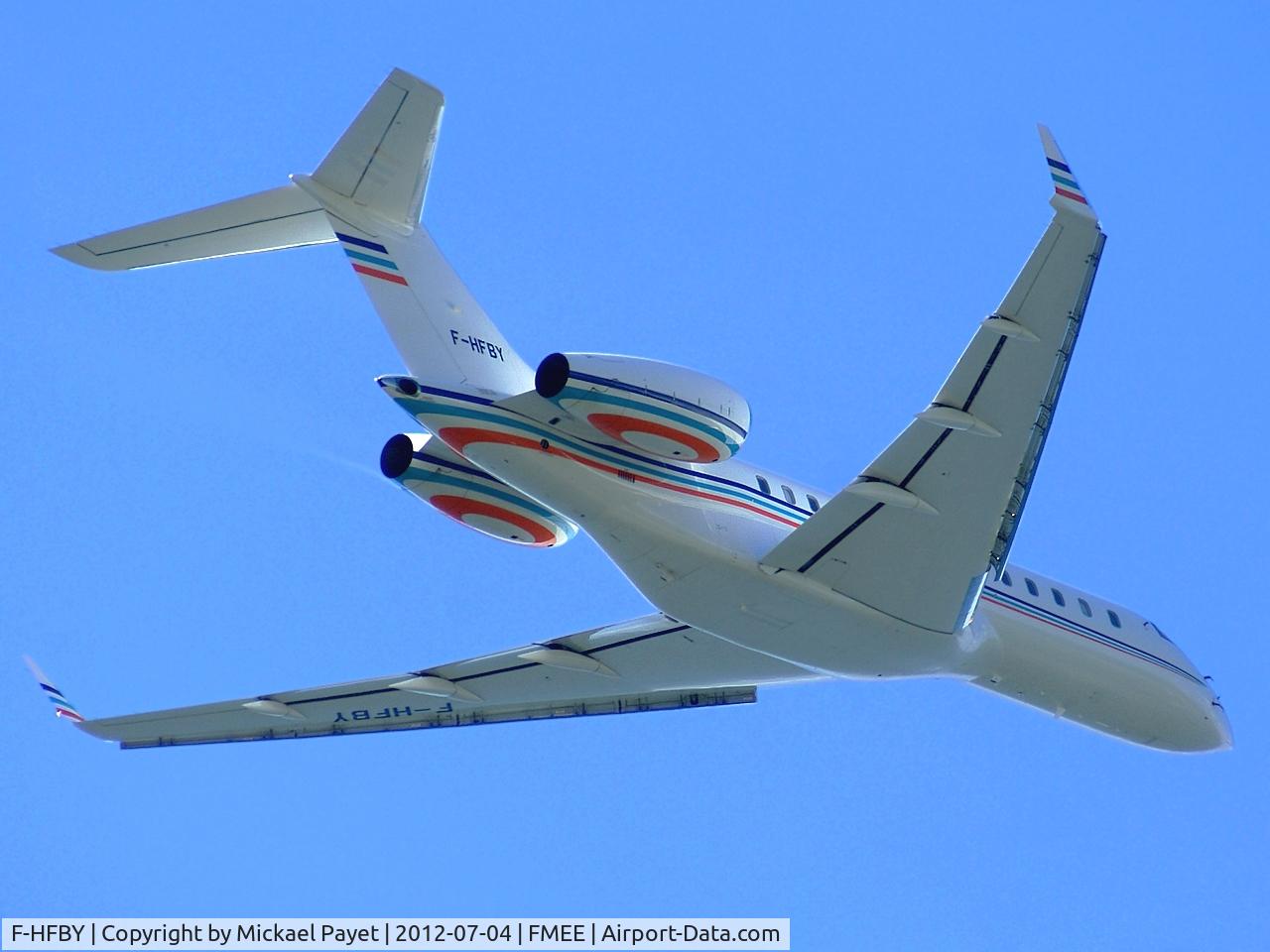 F-HFBY, 2006 Bombardier BD-700-1A11 Global 5000 C/N 9188, Taking off rwy 12