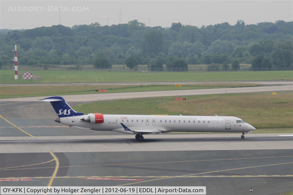 OY-KFK, 2009 Bombardier CRJ-900 (CL-600-2D24) C/N 15244, Take-off for return to Kopenhagen......