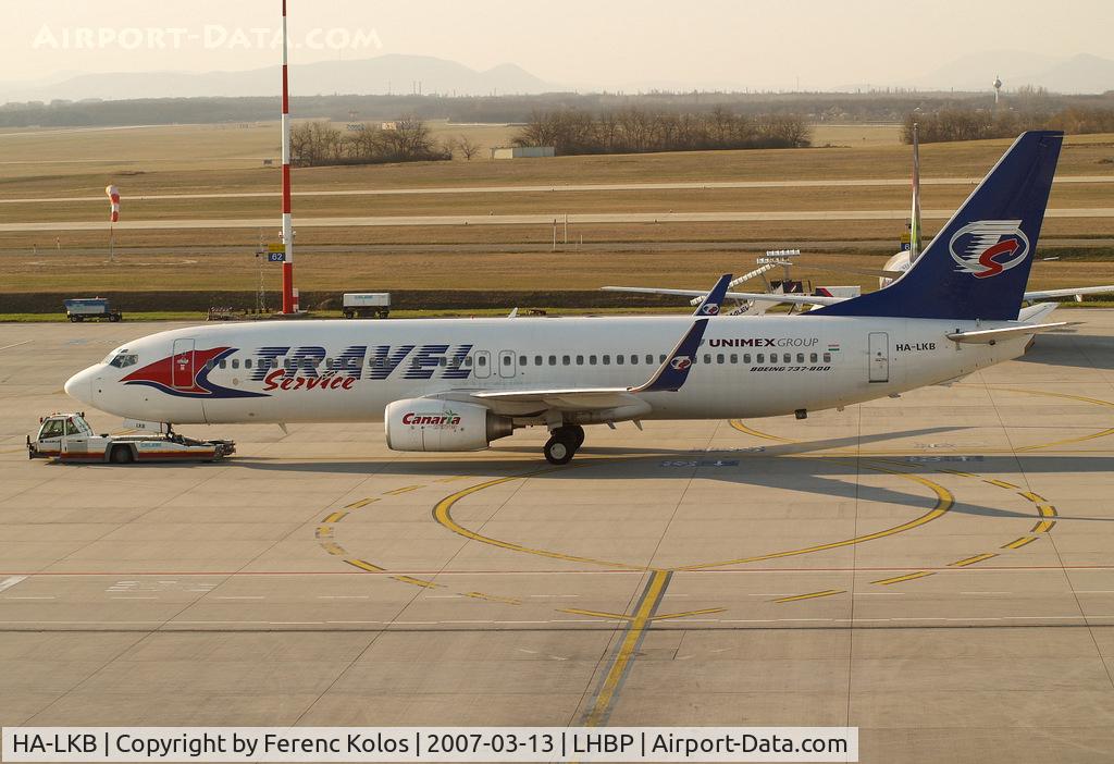 HA-LKB, 2004 Boeing 737-86Q C/N 30294, Ferihegy