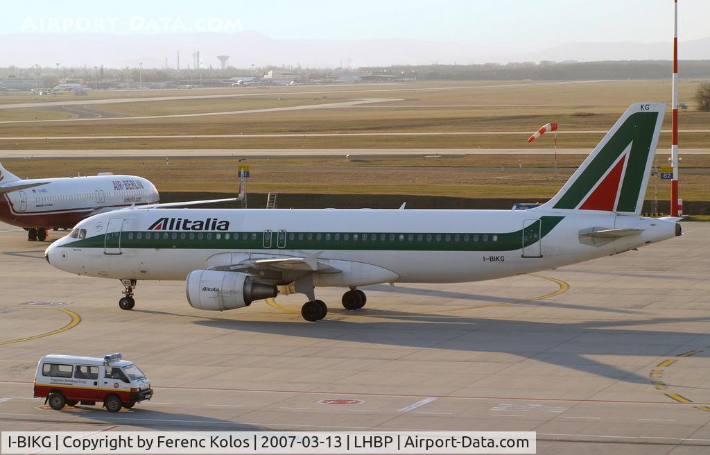 I-BIKG, 2001 Airbus A320-214 C/N 1480, Ferihegy