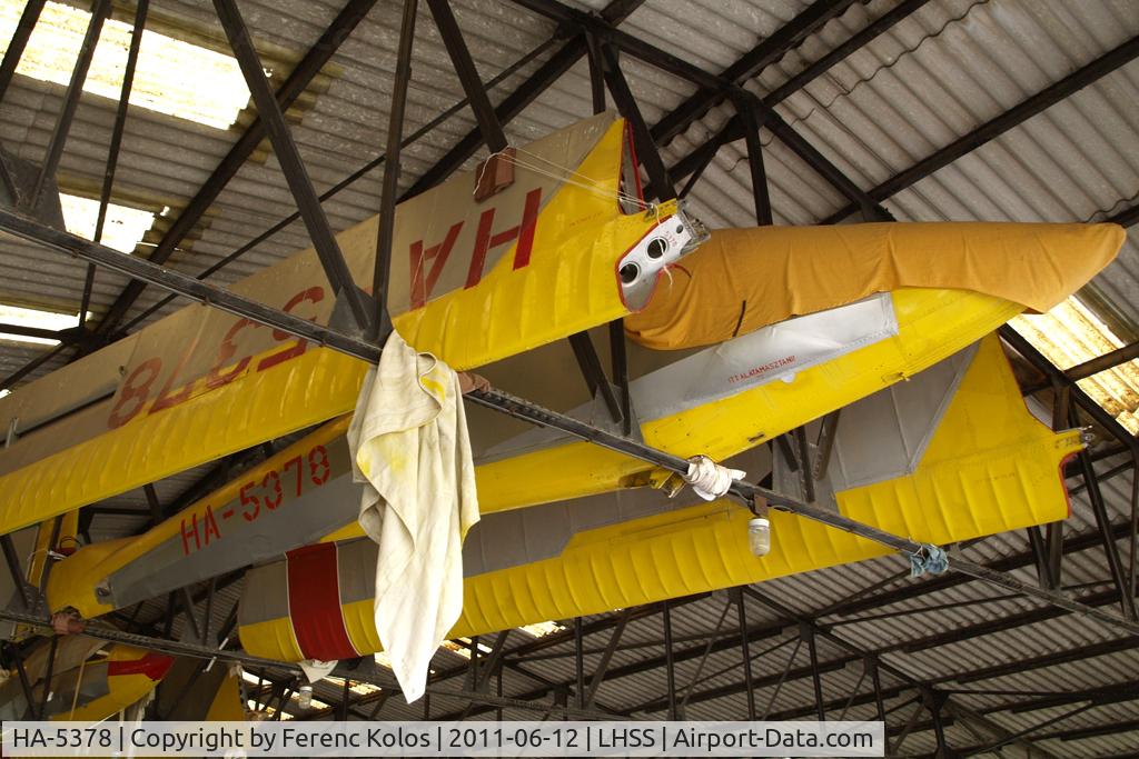 HA-5378, 1965 Rubik R-26S Góbé C/N E-1247, Szandaszöllös