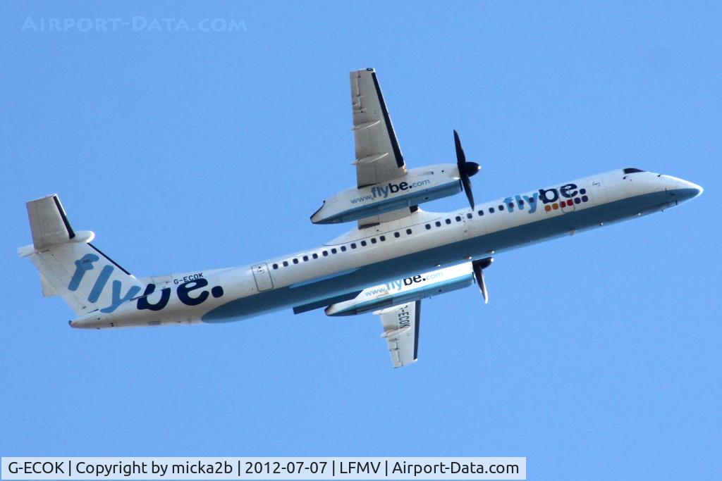 G-ECOK, 2008 Bombardier DHC-8-402Q Dash 8 C/N 4230, Take off