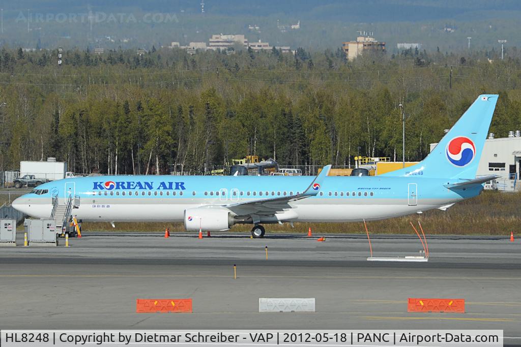 HL8248, 2012 Boeing 737-9B5ER C/N 37635, Korean Boeing 737-900