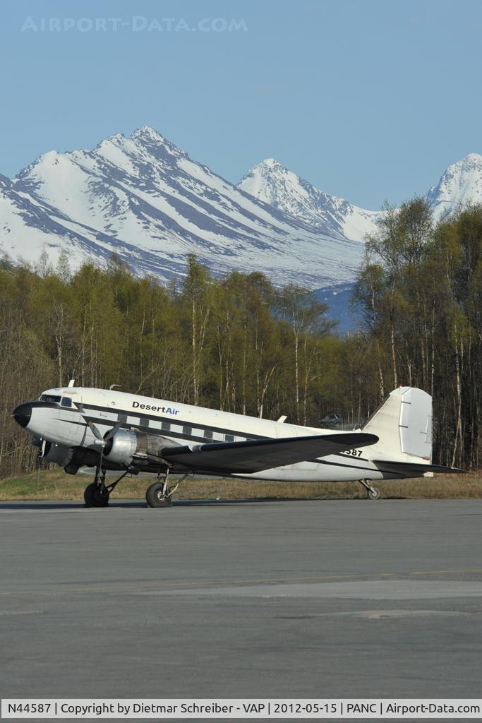 N44587, 1944 Douglas C-47A-20-DK Skytrain  (DC-3C) C/N 12857, Dessert Air DC3