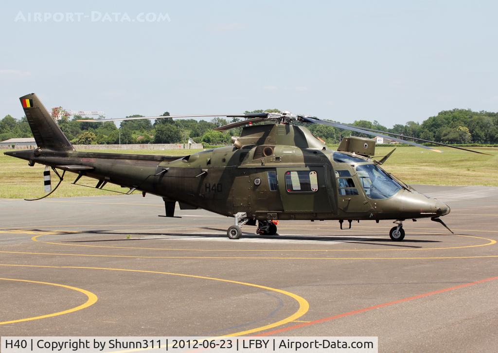 H40, Agusta A-109BA C/N 0340, Used as a demo during LFBY Open Day 2012