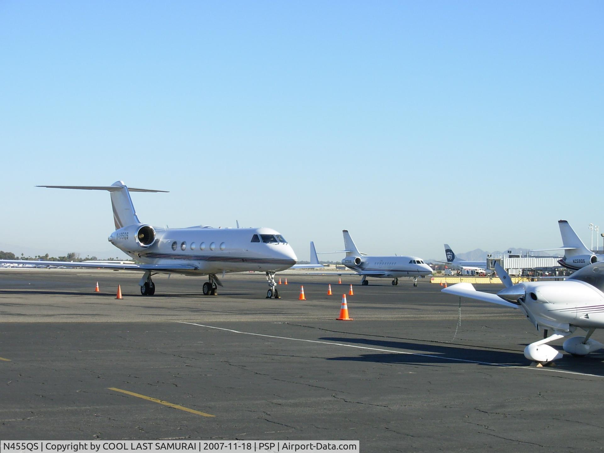 N455QS, 2007 Gulfstream Aerospace GIV-X (G450) C/N 4074, FROM SIGNATURE PARKING