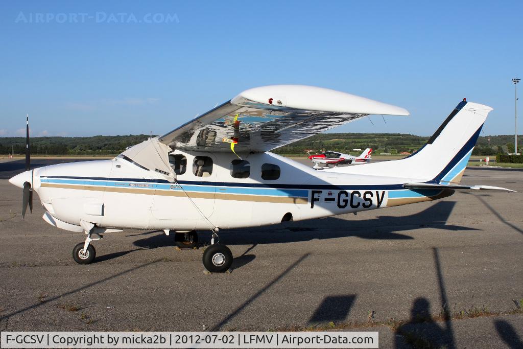 F-GCSV, Cessna P210N Pressurised Centurion C/N P21000528, Parked