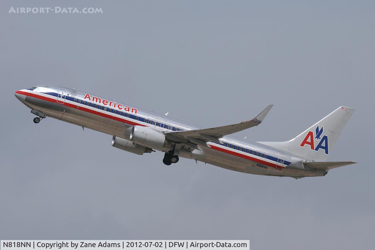 N818NN, 2009 Boeing 737-823 C/N 30910, American Airlines departing DFW Airport