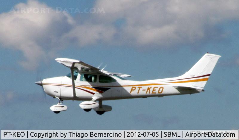 PT-KEO, Cessna C182 C/N no construction number, Another shot from PT-KEO's takeoff