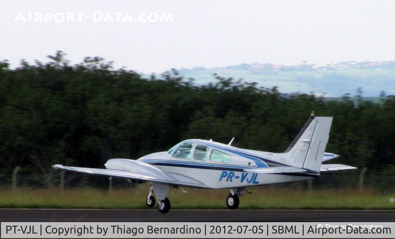 PT-VJL, Beechcraft B55 C/N Not Found PT-VJL, Takeoff from Marília!