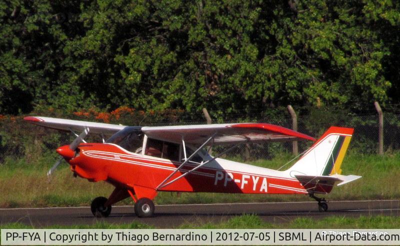 PP-FYA, Aeroboero AB115 C/N idk, After drop a glider in the sky