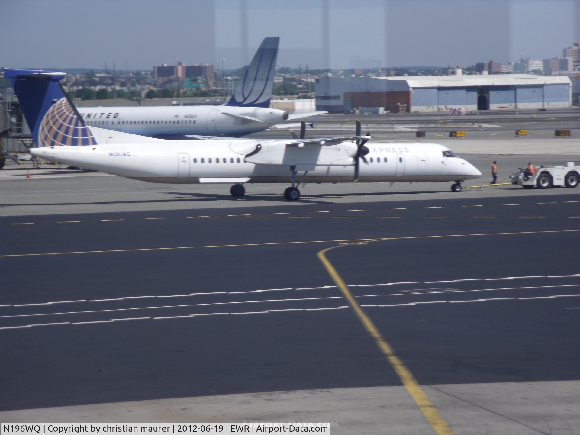 N196WQ, 2008 Bombardier DHC-8-402 Dash 8 C/N 4196, dash-8 ready to leave newark