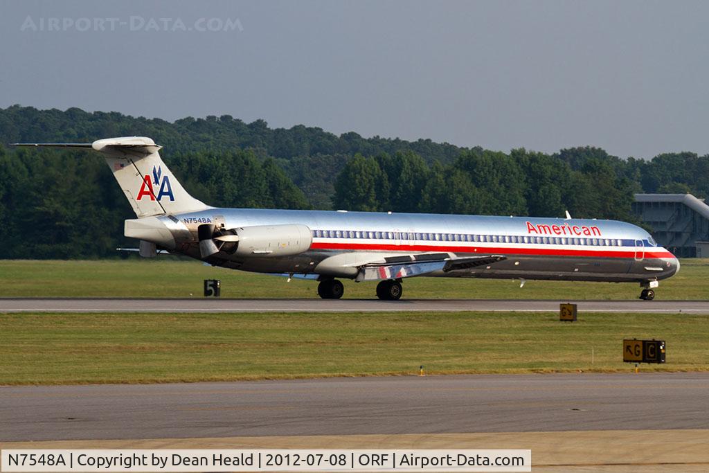 N7548A, 1991 McDonnell Douglas MD-82 (DC-9-82) C/N 53030, American Airlines N7548A (FLT AAL886) rolling out on RWY 5 after arrival from Dallas/Fort Worth Int'l (KDFW). This flight was originally headed to Reagan National (KDCA) but was diverted here due to strong storms in the Washington, DC area.