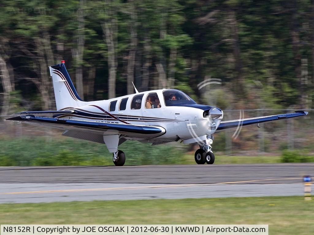 N8152R, 1993 Beech A36 Bonanza 36 C/N E-2778, Arriving at KWWD