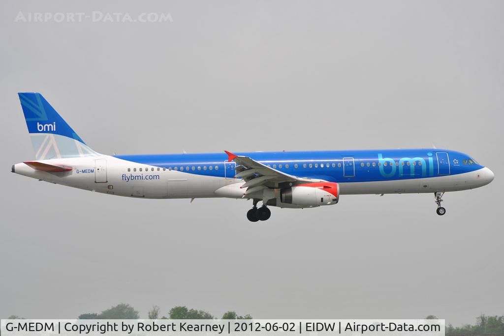 G-MEDM, 2006 Airbus A321-231 C/N 2799, On short finals for r/w 10