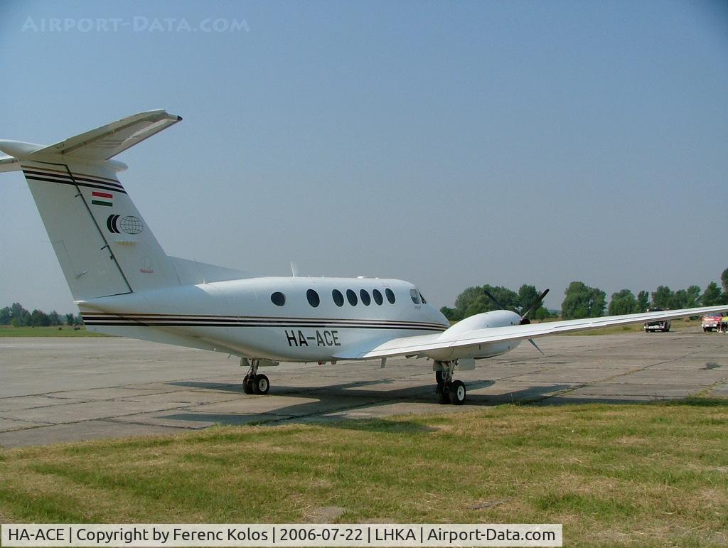 HA-ACE, 2005 Raytheon B200 King Air C/N BB-1902, Foktö