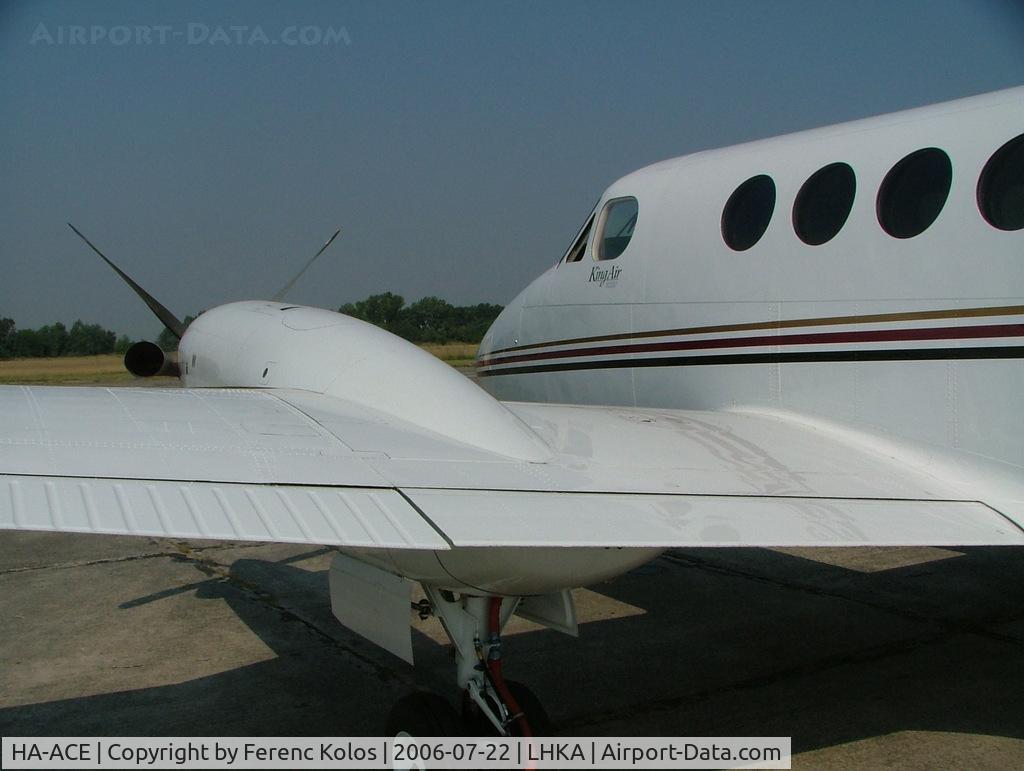 HA-ACE, 2005 Raytheon B200 King Air C/N BB-1902, Foktö