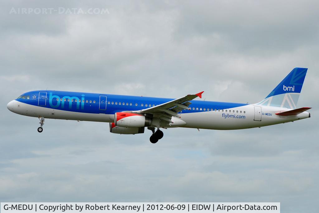 G-MEDU, 2009 Airbus A321-231 C/N 3926, On short finals for r/w 28