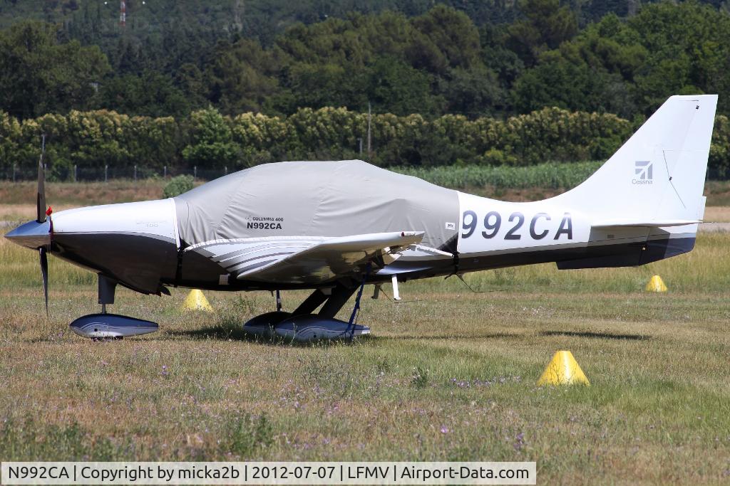 N992CA, 2006 Columbia Aircraft Mfg LC-41-550FG Columbia 400 C/N 41635, Parked