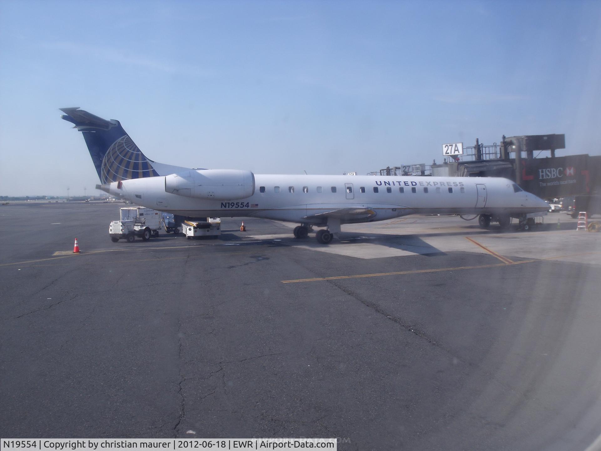 N19554, 2002 Embraer EMB-145LR C/N 145587, erj-145