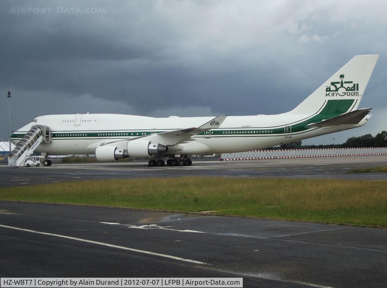 HZ-WBT7, 1992 Boeing 747-4J6 C/N 25880, C/N 926 is probably reminiscing the days when she was a regular at nearby CDG while serving Air China as B-2466.