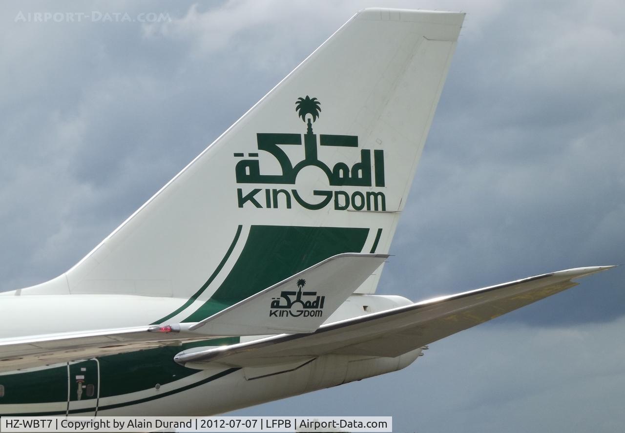 HZ-WBT7, 1992 Boeing 747-4J6 C/N 25880, either Kingdom Holding Company or Kingdom Aircrafts II LLC, the tail and winglet logo recalls there's just one Kingdom coming along with this elaborate and nice logo.