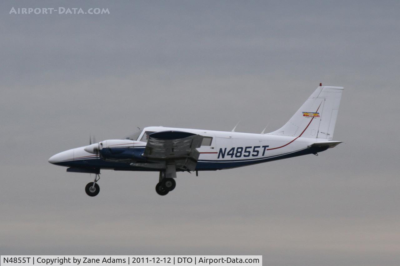 N4855T, 1972 Piper PA-34-200 C/N 34-7250159, At Denton Municipal
