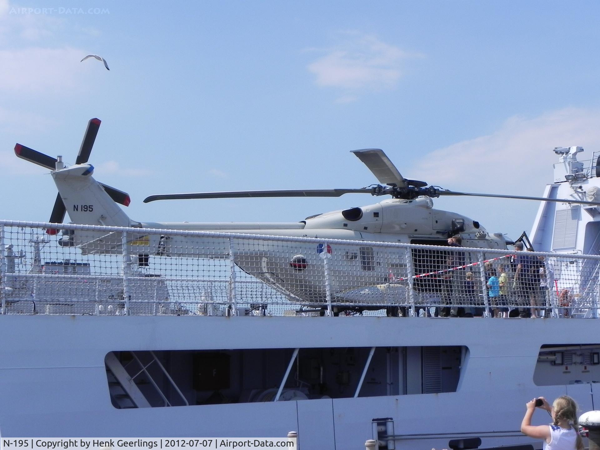 N-195, 2011 NHI NH-90 NFH Caiman C/N 1195, Dutch Navy Open House at Den Helder Navy base