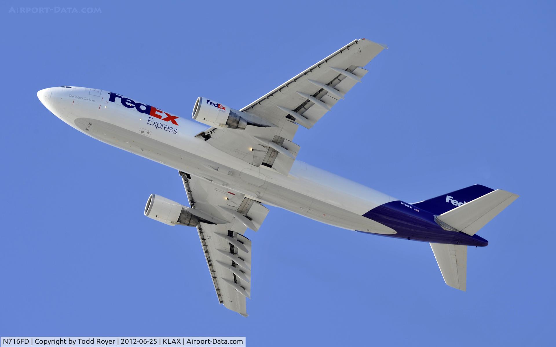 N716FD, 1986 Airbus A300B4-622 C/N 358, Departing LAX on 25L
