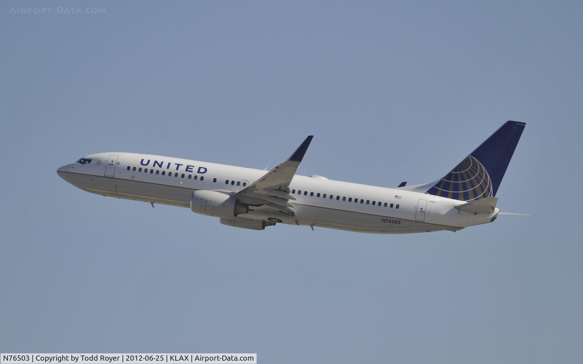 N76503, 2006 Boeing 737-824 C/N 33461, Departing LAX on 25R