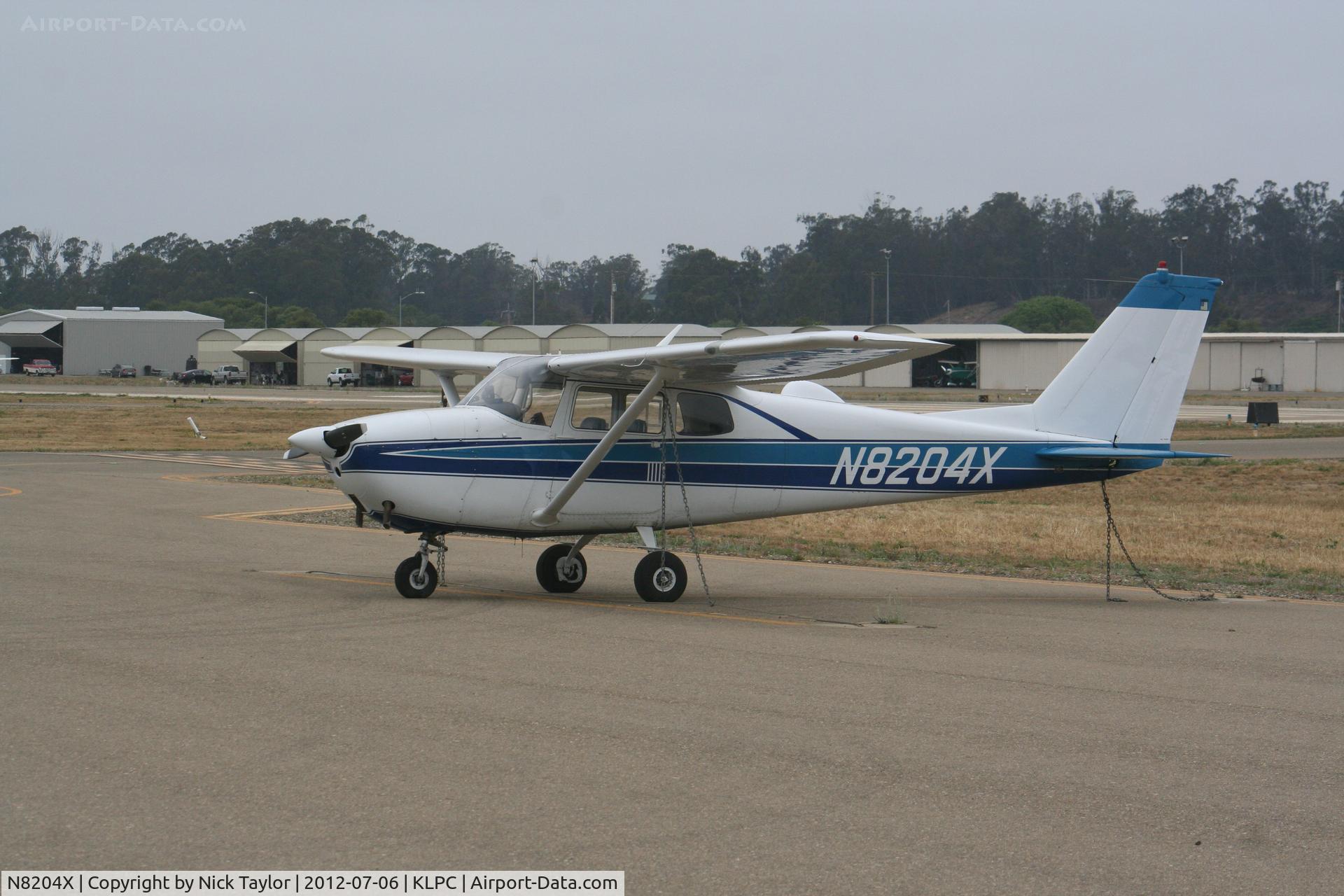 N8204X, 1961 Cessna 172B C/N 17248704, Parked on the south ramp
