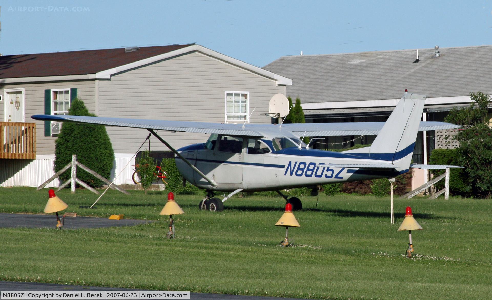 N8805Z, 1966 Cessna 172H C/N 17255455, Kutztown, PA, used to have a drive up airport.